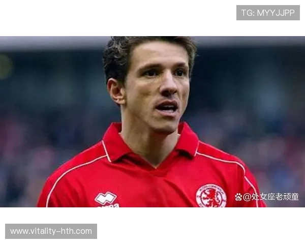 重名球星相遇足球场同名不同命谁能笑到最后